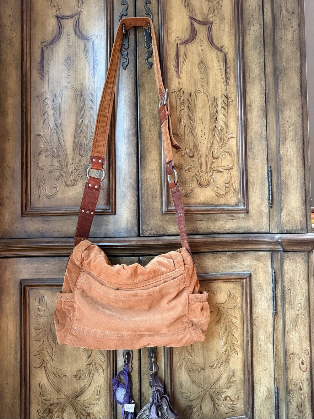 Fossil Suede Shoulder Bag in Rust - Picture 4 of 4